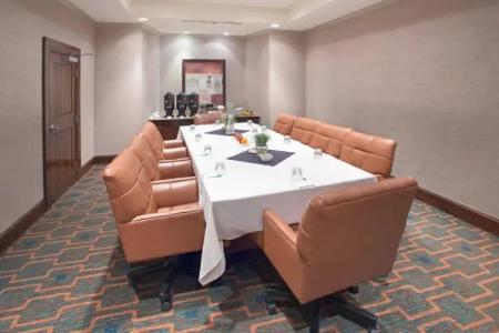 DoubleTree by Hilton Denver Cherry Creek, CO - 15