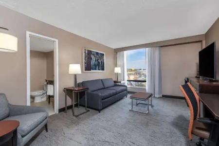 DoubleTree by Hilton Denver Cherry Creek, CO - 57