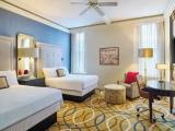 Standard Quadruple room with city view