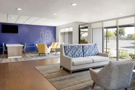 Holiday Inn Express Denver Central - North - 35