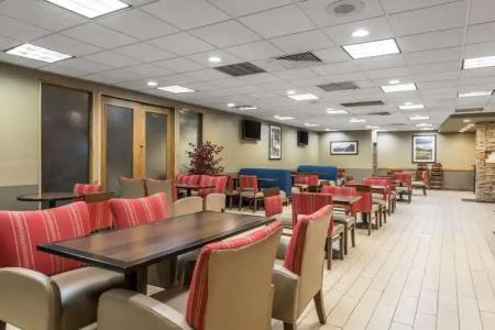 Holiday Inn Express Denver Central - North - 16