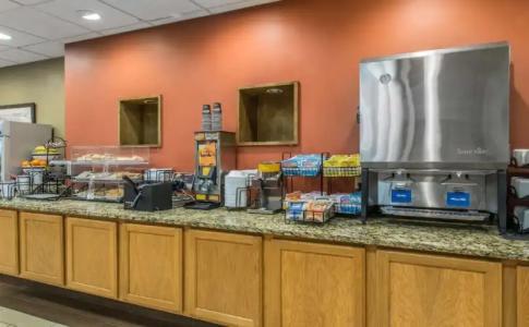 Holiday Inn Express Denver Central - North - 25