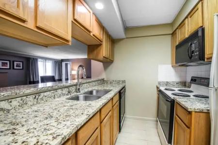 Holiday Inn Express Denver Central - North - 23