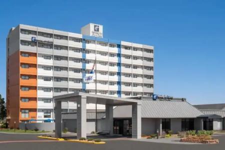 Holiday Inn Express Denver Central - North - 29