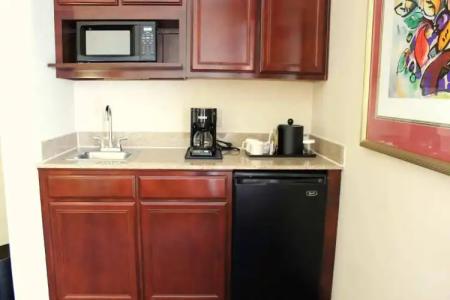 Hilton Garden Inn Charlotte Uptown - 39