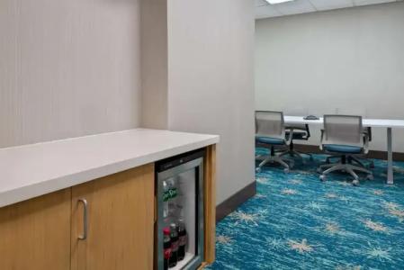 Hilton Garden Inn Charlotte Uptown - 36