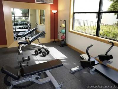 DoubleTree by Hilton Charlotte Airport - 23