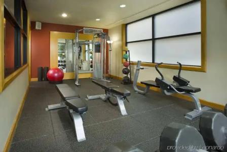 DoubleTree by Hilton Charlotte Airport - 24