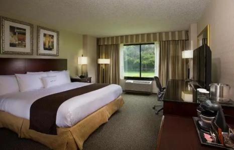 DoubleTree by Hilton Charlotte Airport - 47