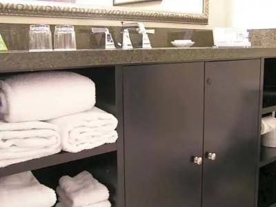 DoubleTree by Hilton Charlotte Airport - 38