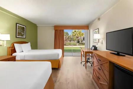 Baymont by Wyndham Daytona Beach - Intl Speedway - 27