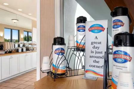 Baymont by Wyndham Daytona Beach - Intl Speedway - 9