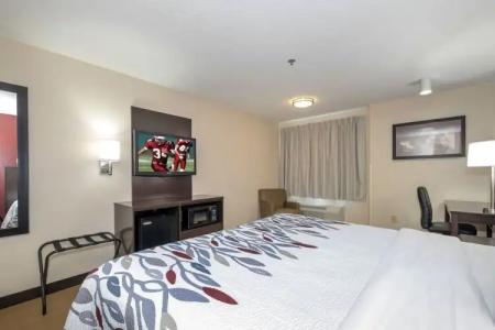 Red Roof Inn PLUS+ Jacksonville – Southpoint - 4