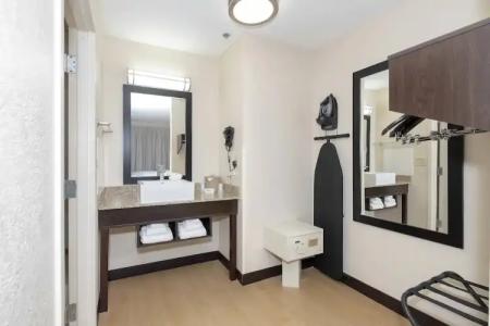 Red Roof Inn PLUS+ Jacksonville – Southpoint - 52