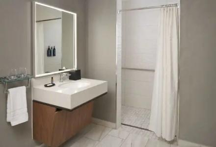 The Westin Indianapolis - 32