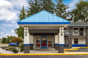 Days Inn & Suites by Wyndham Albany, Albany