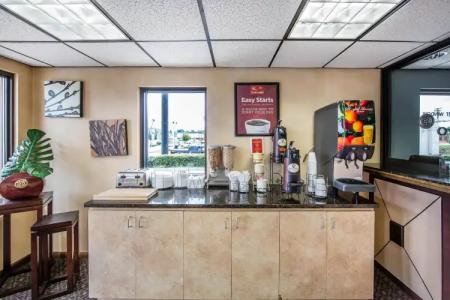 Econo Lodge North Knoxville - 15