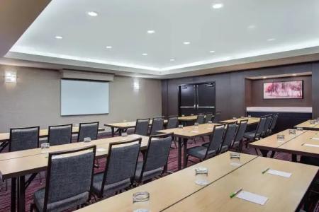 Courtyard Knoxville Cedar Bluff - 16