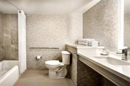 San Antonio Marriott Rivercenter on the River Walk - 9