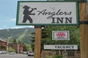 Anglers Inn, Jackson