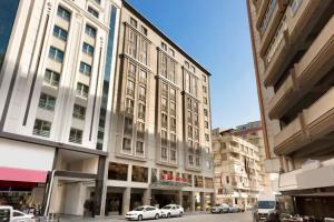 Ramada Hotel & Suites Adana, Adana