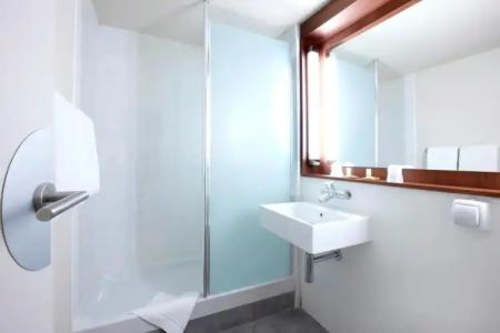 Campanile Paris Ouest - Nanterre - La Défense - 9