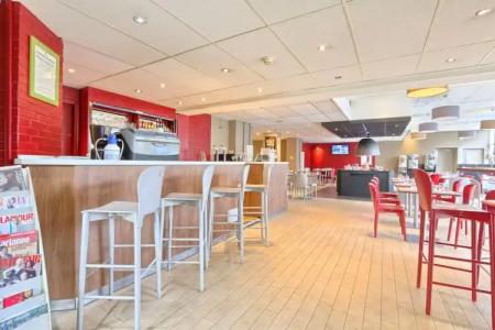 Campanile Paris Ouest - Nanterre - La Défense - 26