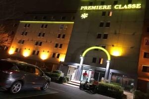 Premiere Classe Paris Ouest - - La Defense Mini-hotel, Nanterre