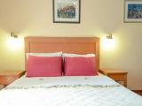 Standard Triple room with balcony