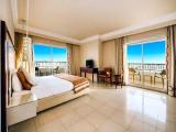 Suite with sea view