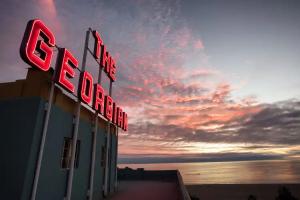 The Georgian Hotel, Los Angeles