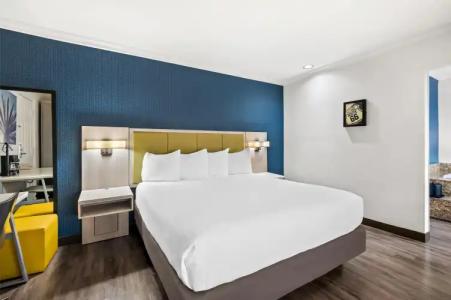 SureStay by Best Western Santa Monica - 115