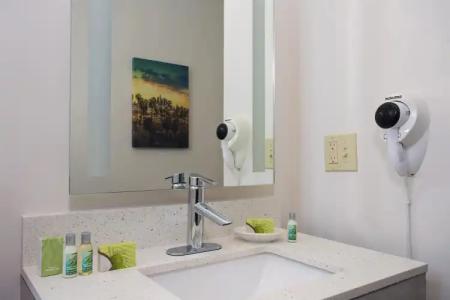 SureStay by Best Western Santa Monica - 68