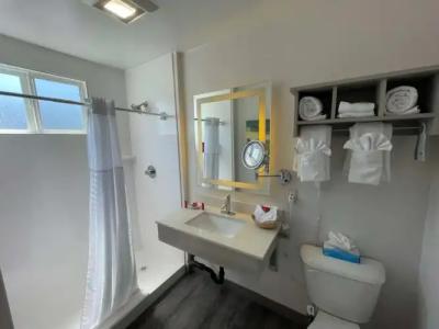 SureStay by Best Western Santa Monica - 44