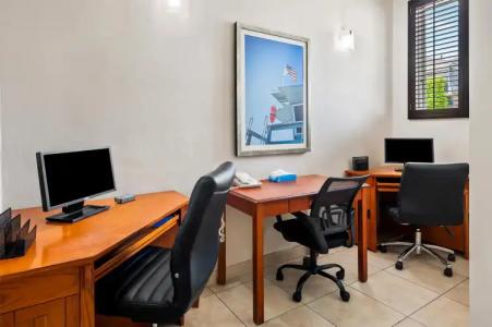 SureStay by Best Western Santa Monica - 37