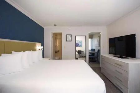 SureStay by Best Western Santa Monica - 103