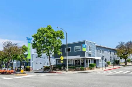 SureStay by Best Western Santa Monica - 41