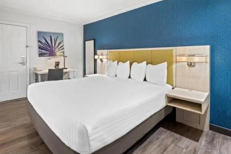 SureStay by Best Western Santa Monica - 116