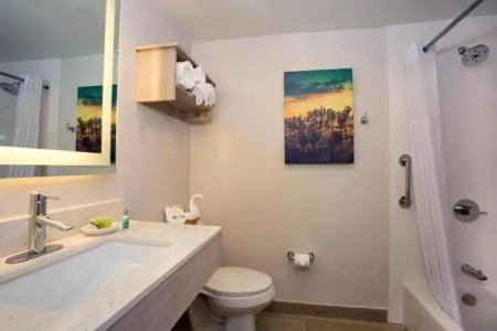 SureStay by Best Western Santa Monica - 122