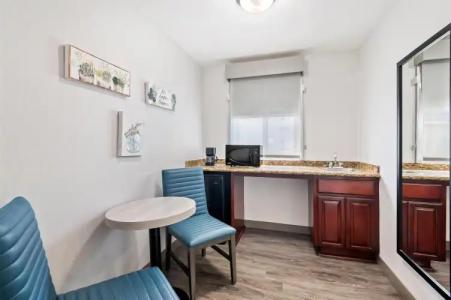 SureStay by Best Western Santa Monica - 57