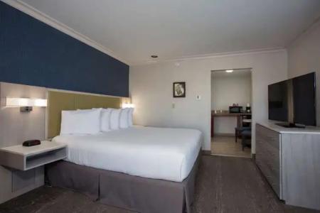 SureStay by Best Western Santa Monica - 2