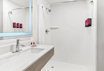 SureStay by Best Western Santa Monica - 117