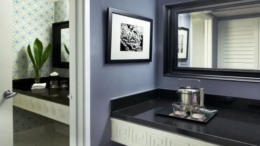 Le Meridien Delfina Santa Monica - 10