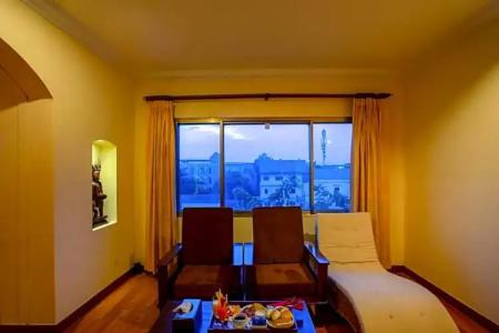 Angkor Holiday - 101