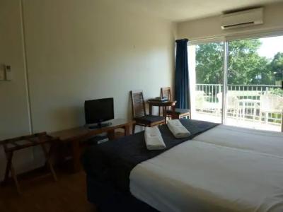 Cullen Bay Resorts - 4