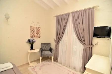 Alacati Eldoris Butik - 225