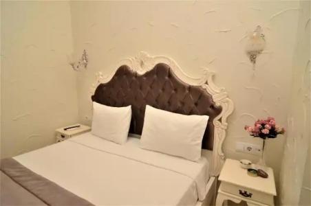 Alacati Eldoris Butik - 180