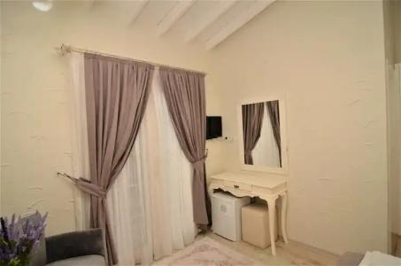 Alacati Eldoris Butik - 233