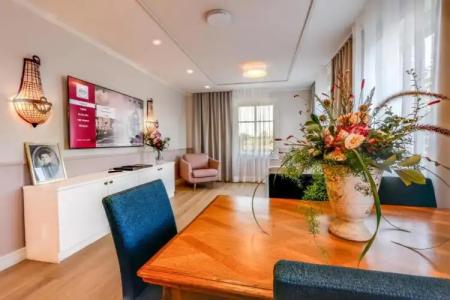 Hotelli-Ravintola Alma - 79