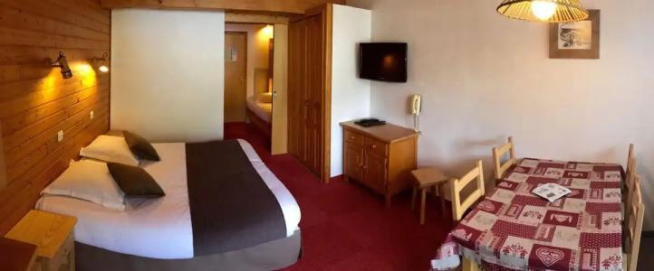 Hôtel Les Côtes, Résidence Loisirs et Chalets - 43